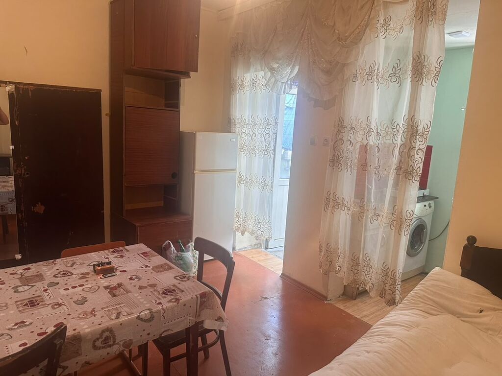 Kirayə verilir – 1 otaqlı mənzil (studia tipli) - Plan: bir otaq +