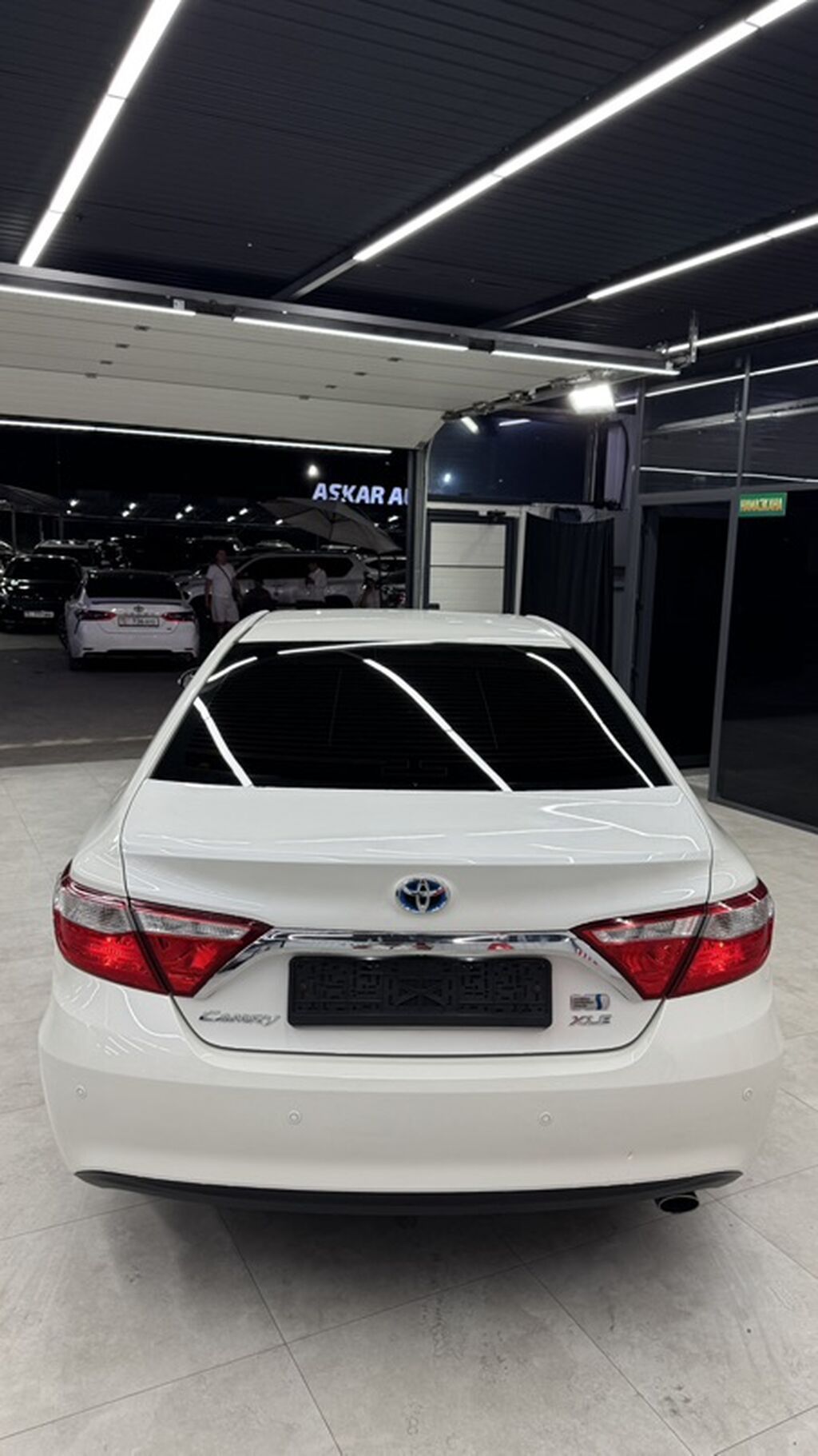 Toyota Camry: 2017 г., 2.5 л, Автомат, Гибрид, Седан: фото 5