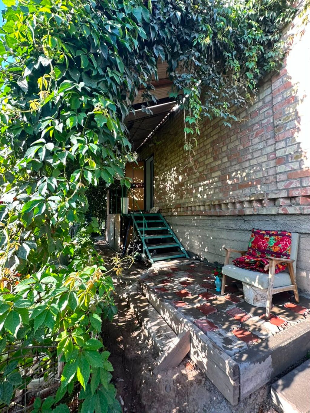 Продаётся кирпичный дом в д/п Бек-Тоо. Площадь дома — 120 м², участок: фото 5