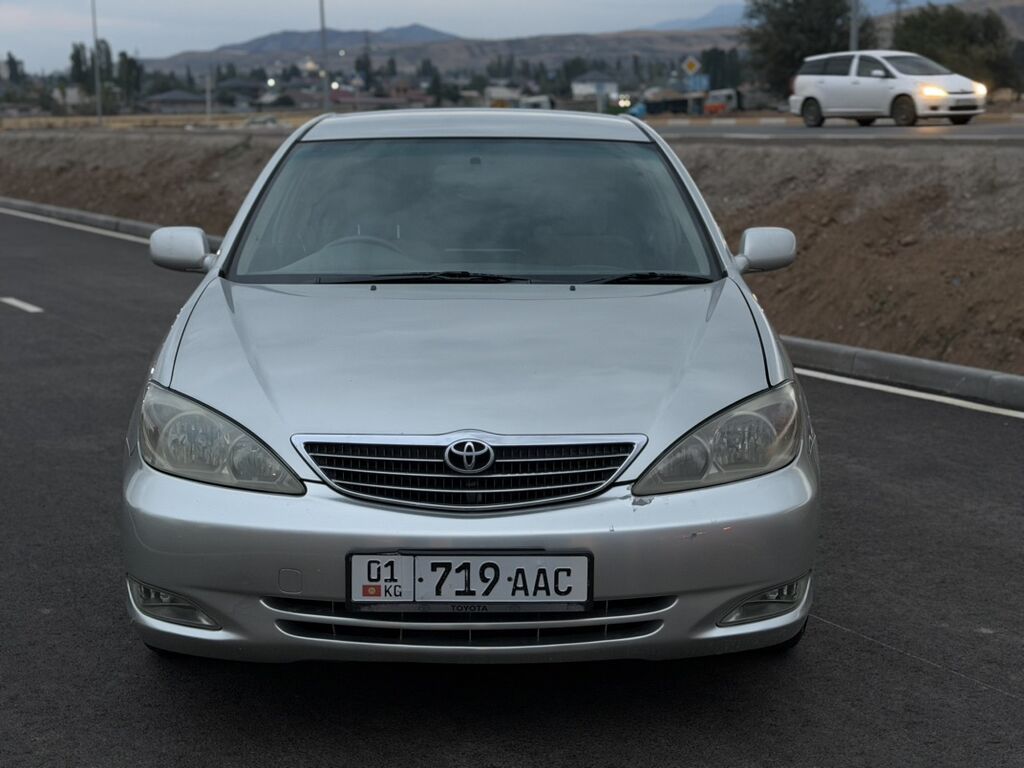 Toyota Camry: 2002 г., 2.4 л, Автомат, Бензин, Седан: фото 2