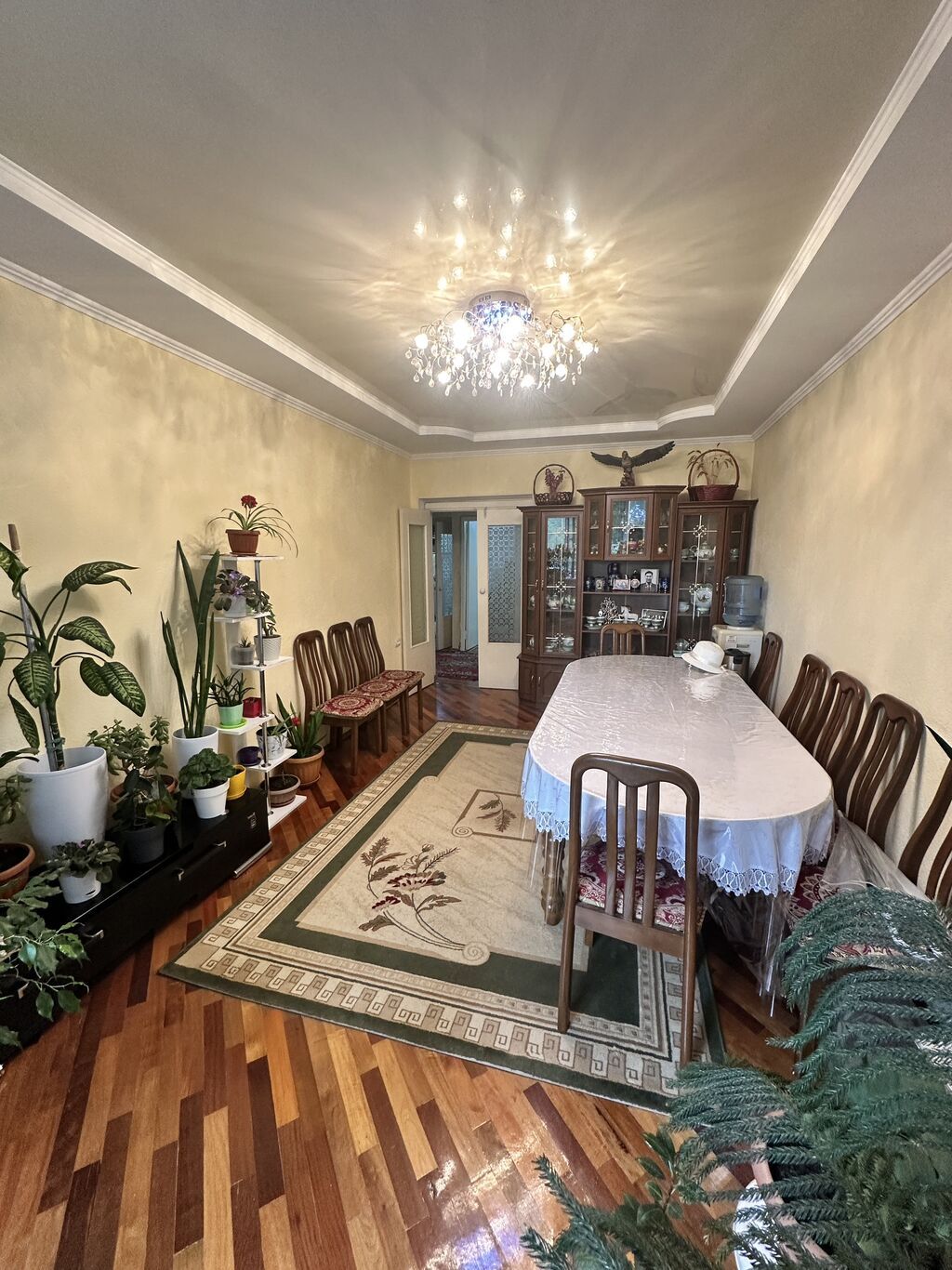 3 комнаты, 67 м², 4 мкр Индивидуалка, 1 этаж, Старый ремонт: фото 2