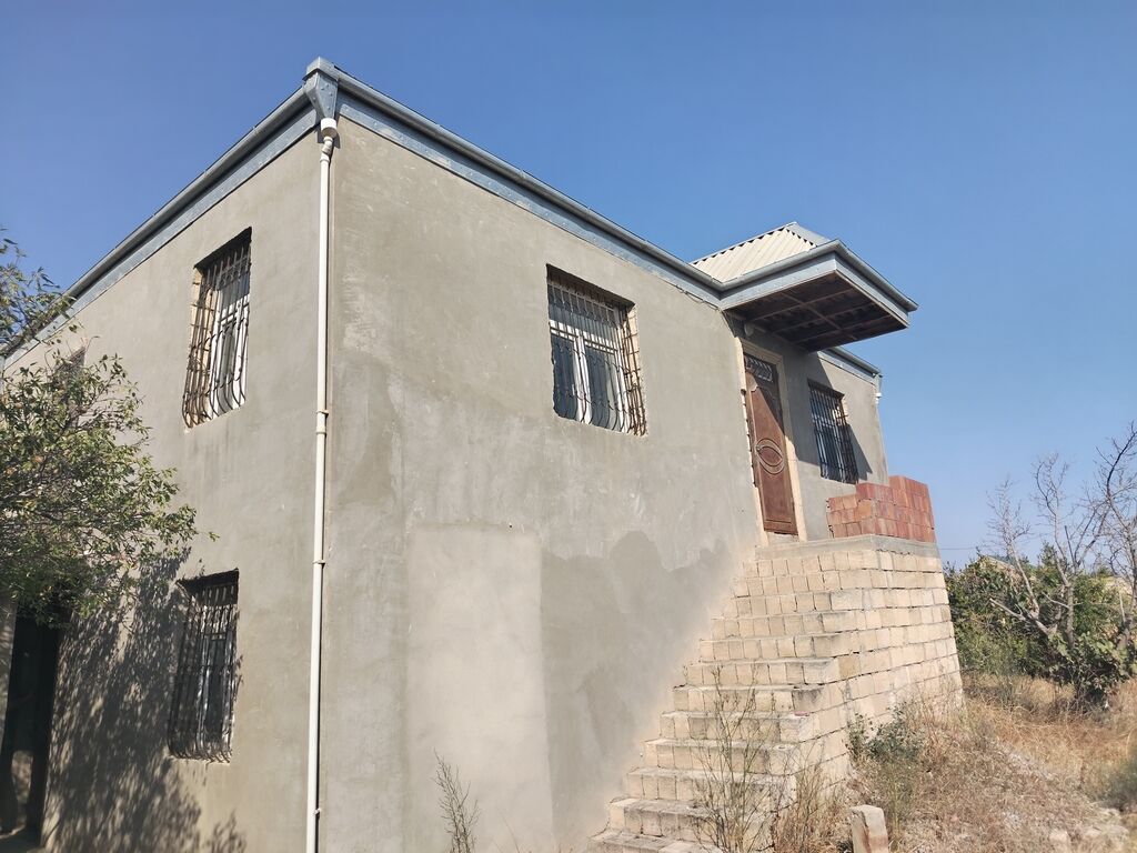 5 otaqlı, 180 kv. m, Təmirsiz