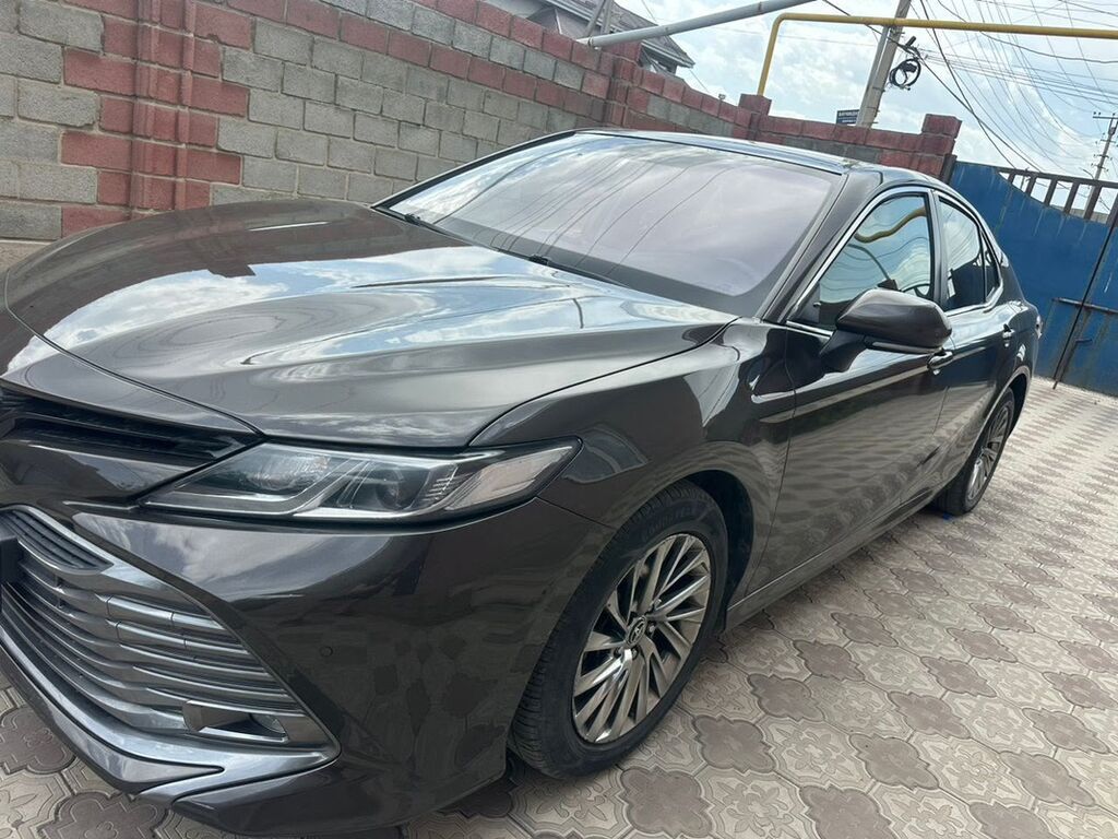 Toyota Camry 2018, 2.0 л, автомат, 251 тыс. км: фото 3
