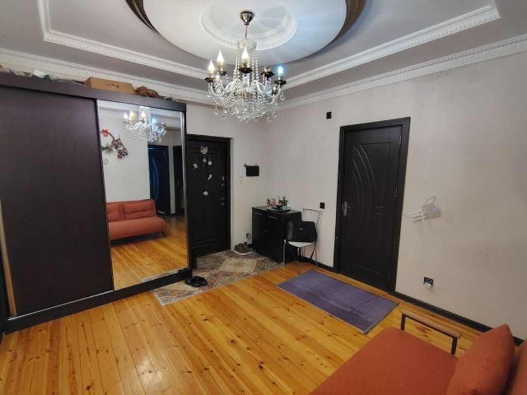 Xırdalan, 3 otaqlı, Köhnə tikili, 122 kv. m