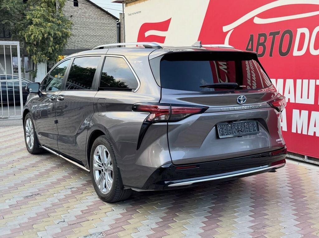 Toyota Sienna: 2021 г., 2.5 л, Автомат, Гибрид, Минивэн: фото 6