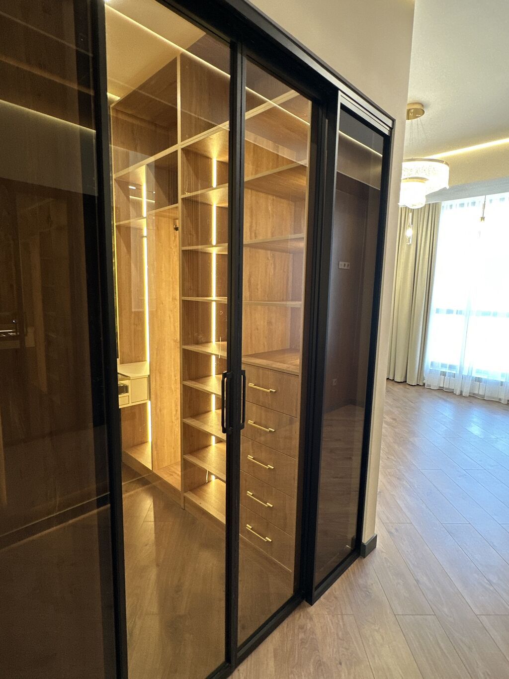 2 комнаты, 50 м², Элитка, 10 этаж, Дизайнерский ремонт: фото 4