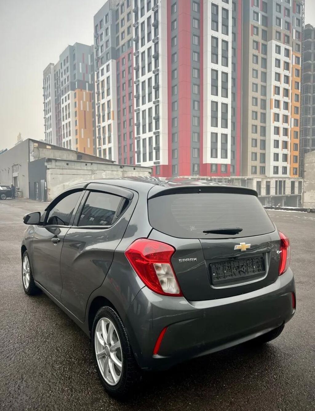 Chevrolet Spark: 2019 г., 1 л, Автомат, Бензин, Универсал — фото 4