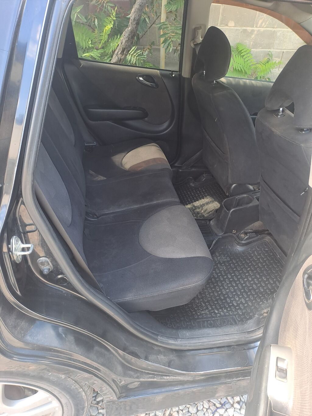 Honda Jazz: 2007 г., 1.4 л, Автомат, Бензин, Хэтчбэк: фото 3