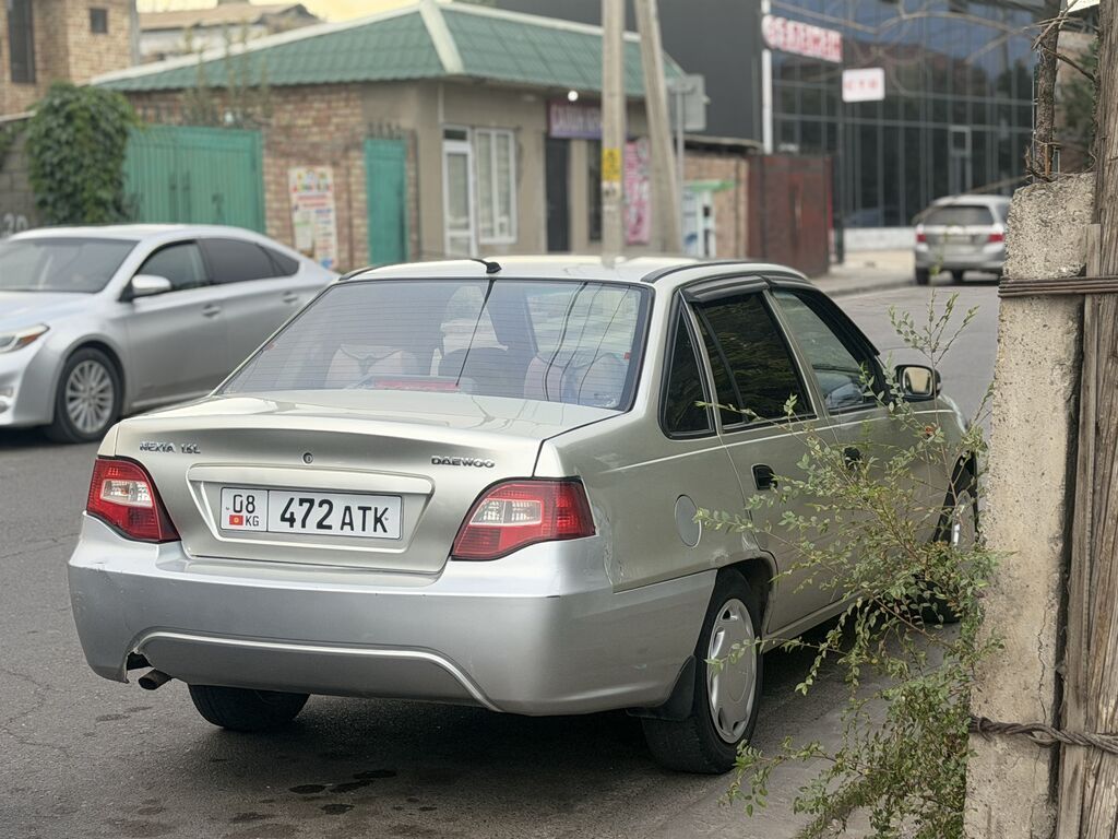 Daewoo Nexia: 2008 г., 1.6 л, Механика, Бензин, Седан: фото 4