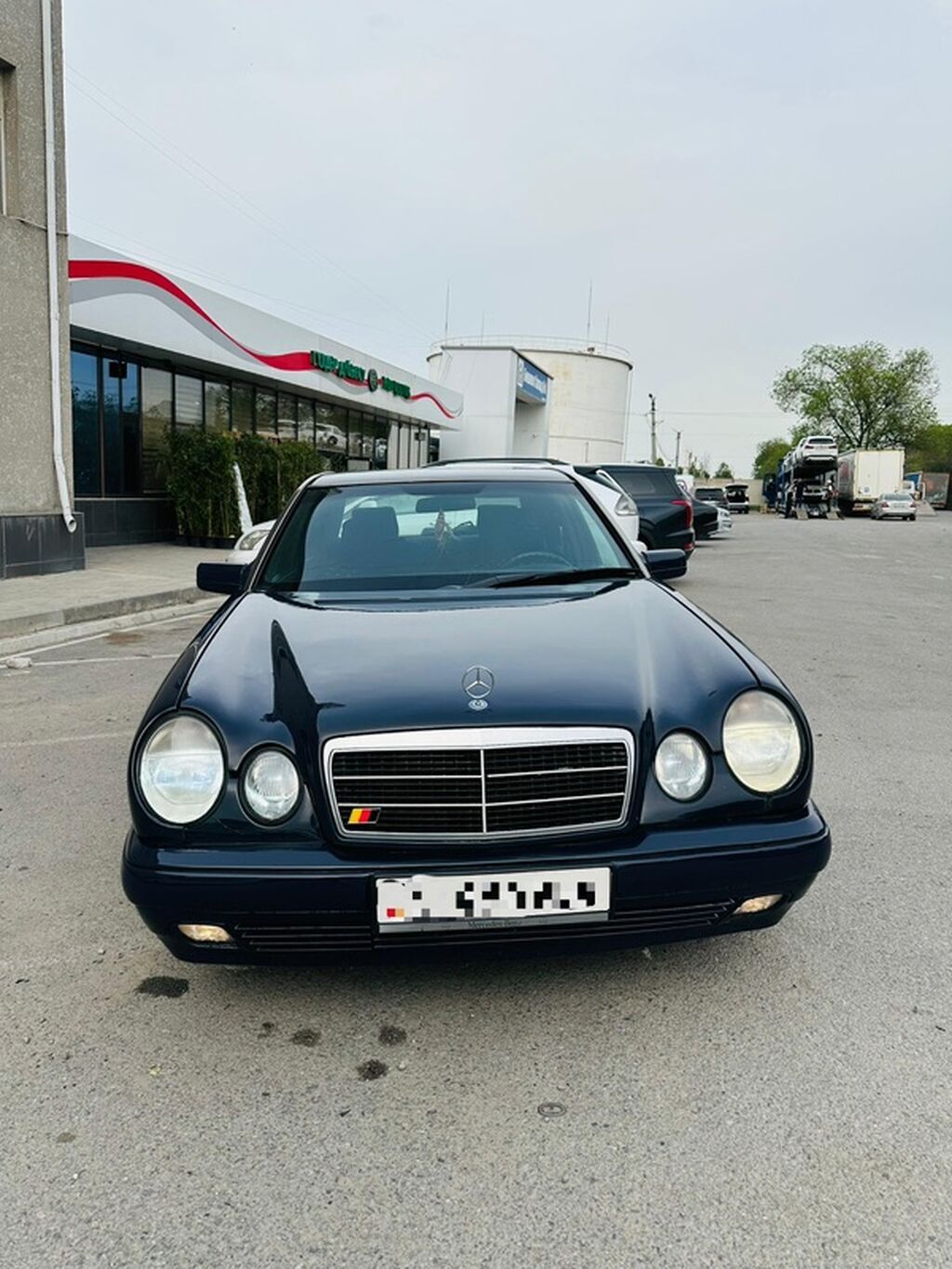 Mercedes-Benz E-Class: 1997 г., 3.2 л, Автомат, Бензин, Седан: фото 1