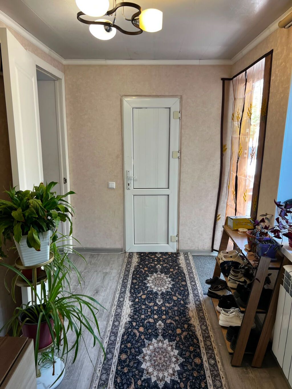 В продаже одноэтажный жилой дом с хорошим ремонтом. Локация - ж/м: фото 8