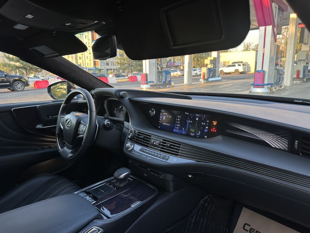 Lexus LS: 2018 г., 3.5 л, Автомат, Бензин, Седан: фото 7