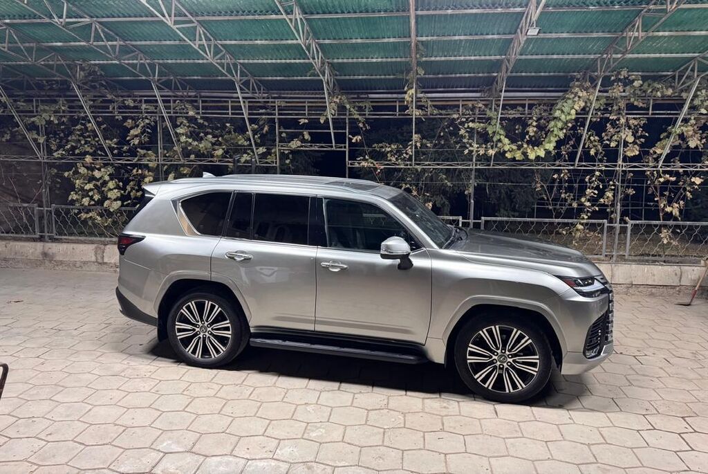 Lexus LX: 2022 г., 3.5 л, Автомат, Бензин, Внедорожник: фото 3