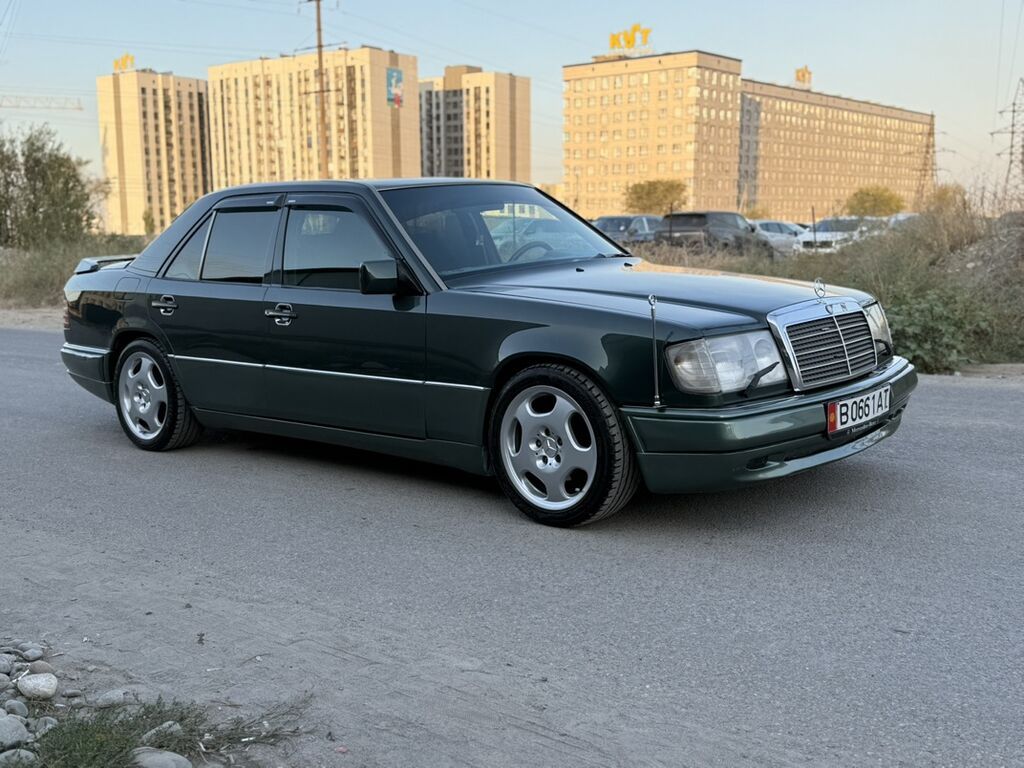 Mercedes-Benz W124: 1992 г., 2 л, Автомат, Бензин, Седан: фото 2