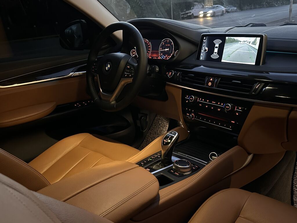 BMW X6: 2017 г., 3 л, Автомат, Дизель, Внедорожник: фото 8