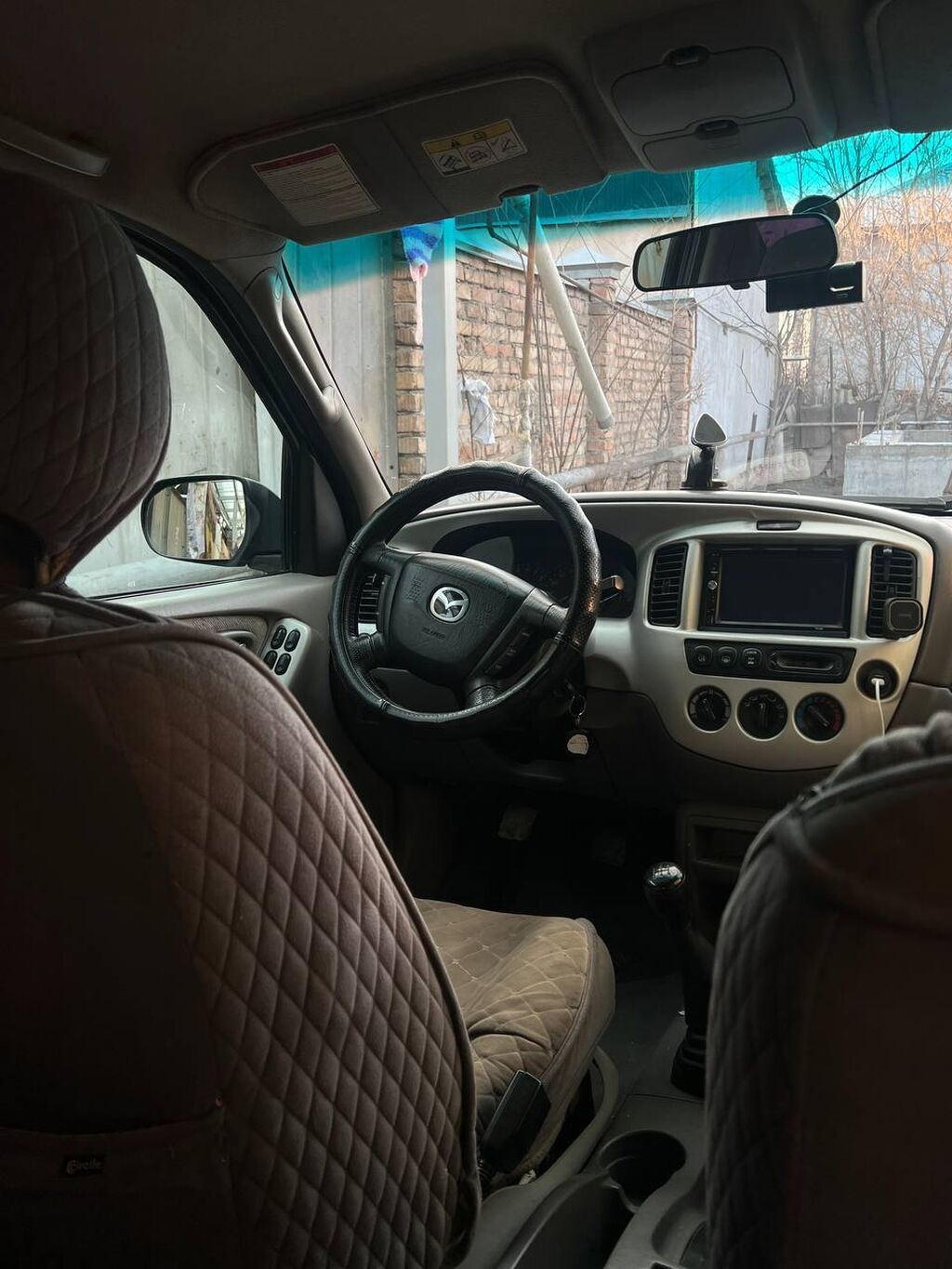 Mazda Tribute: 2003 г., Механика, Бензин, Кроссовер: фото 2