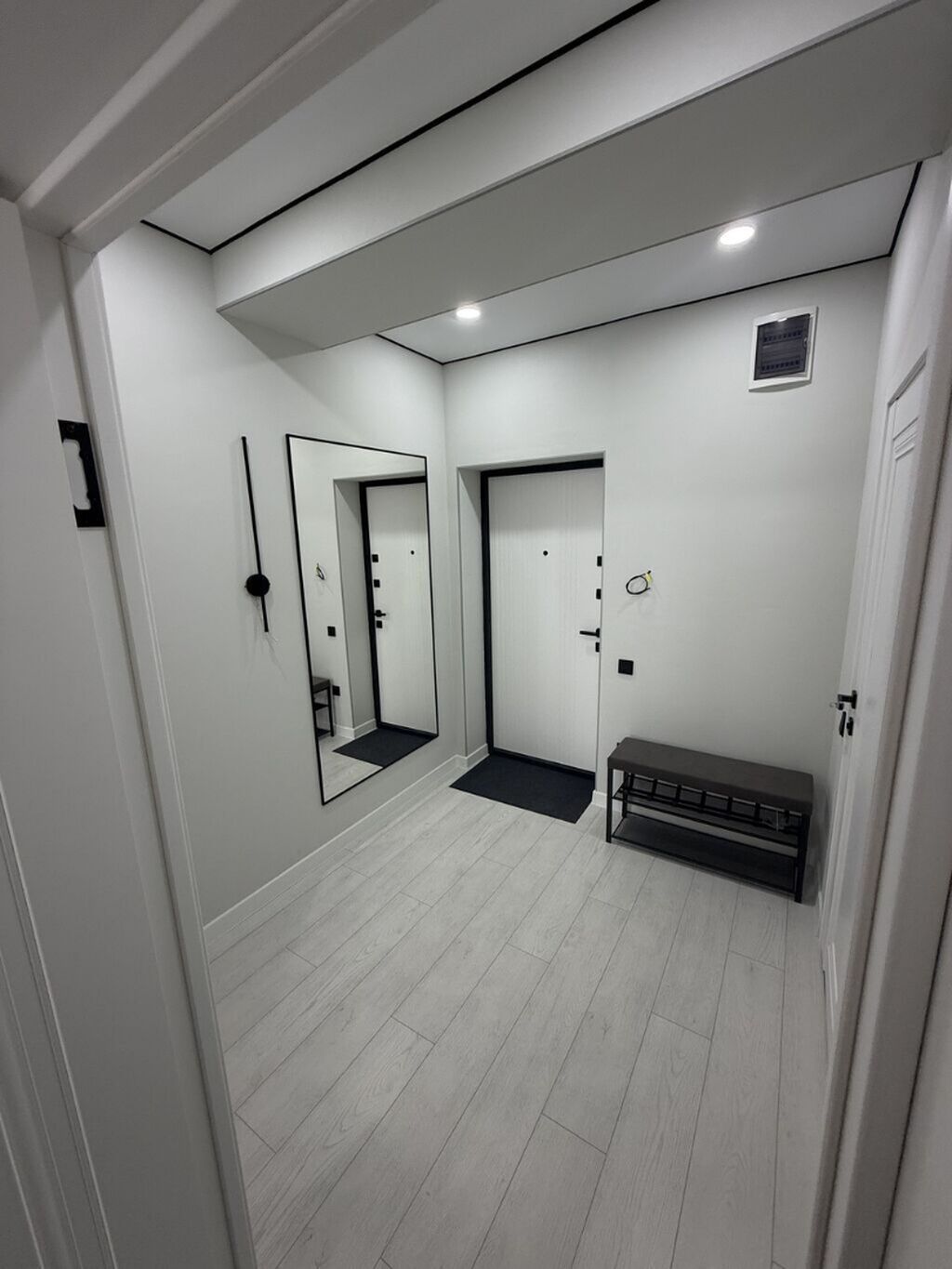 2 комнаты, 47 м², Восток-5 мкр Элитка, 2 этаж, Дизайнерский ремонт: фото 2