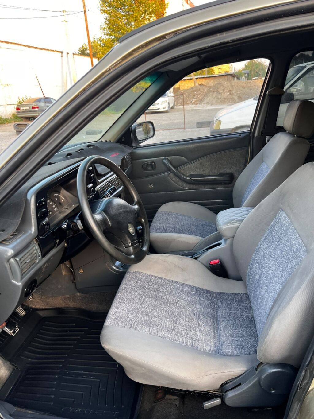 Daewoo Nexia: 2005 г., 1.6 л, Механика, Бензин, Седан: фото 5