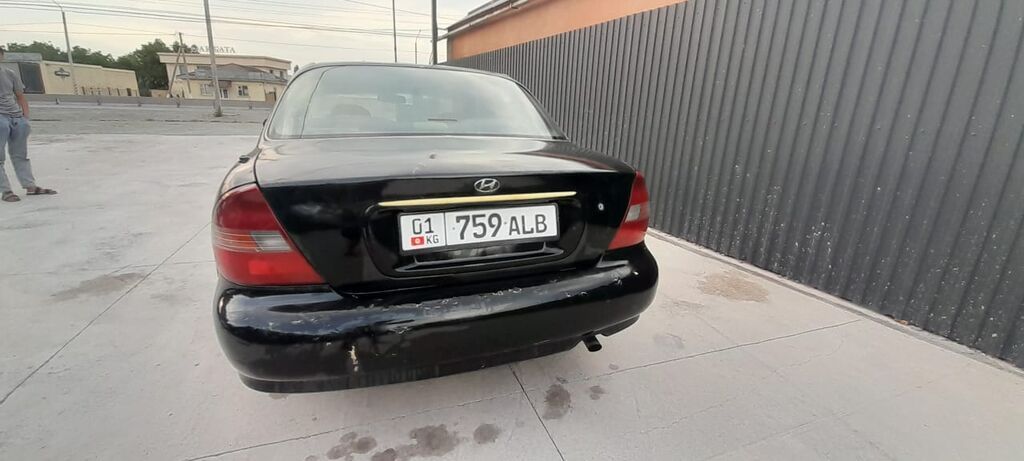 Hyundai Sonata: 1998 г., 1.5 л, Автомат, Бензин, Седан: фото 3