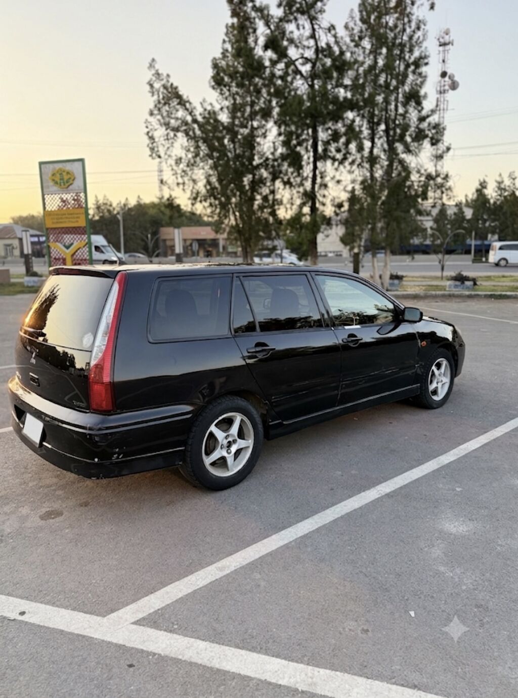 Mitsubishi Lancer: 2001 г., 1.8 л, Вариатор, Бензин, Универсал: фото 4