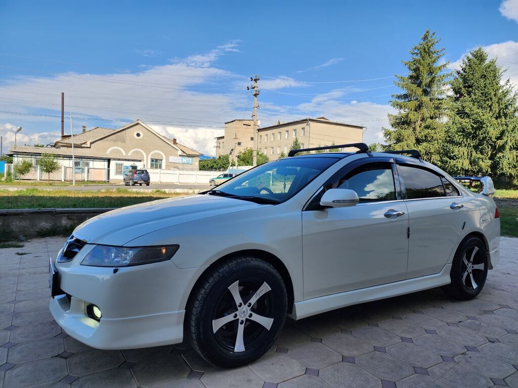 Honda Accord: 2004 г., 2 л, Автомат, Бензин, Седан: фото 8