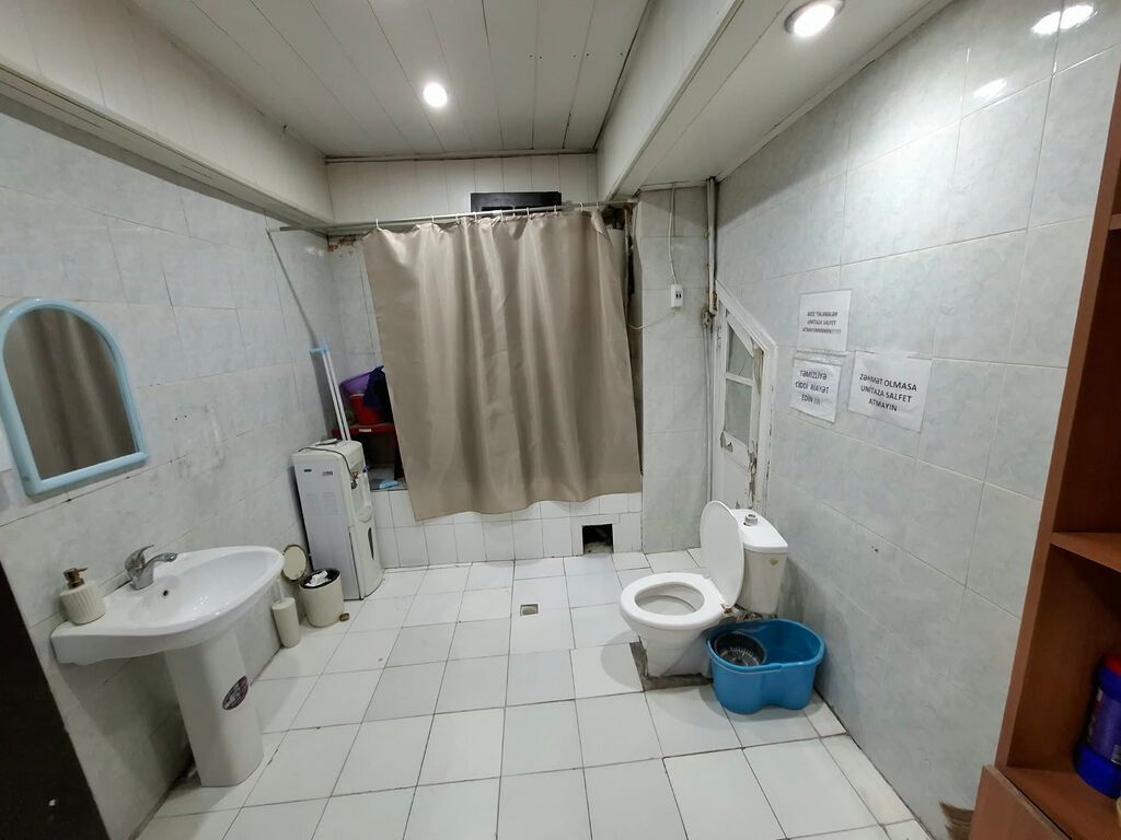 Bakı, 5 otaqlı, Köhnə tikili, 174 kv. m