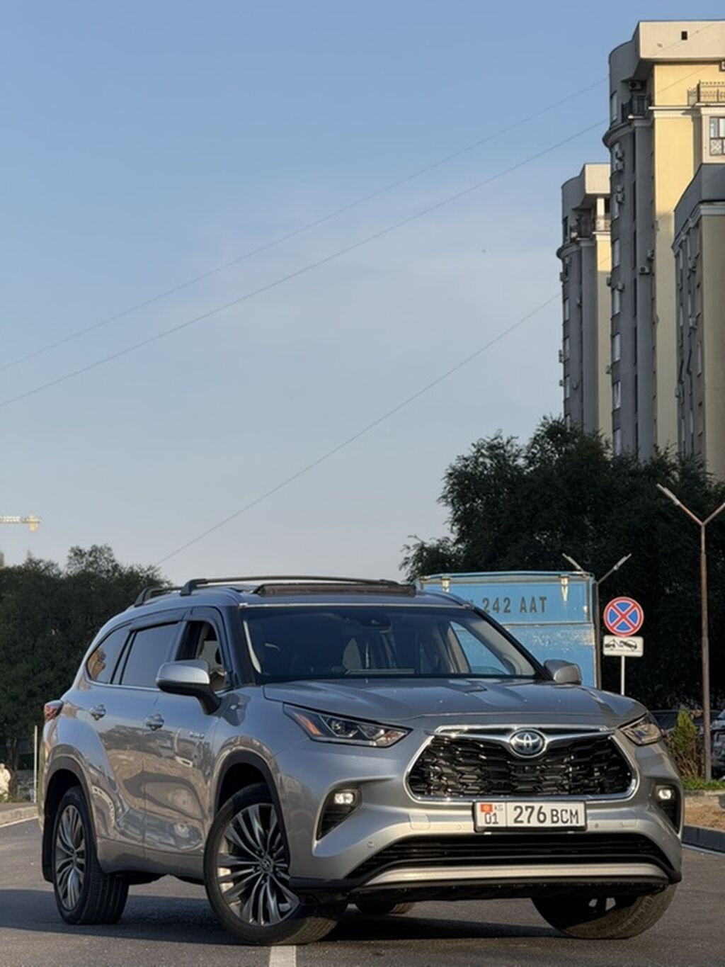 Toyota Highlander: 2021 г., Гибрид, Кроссовер: фото 1