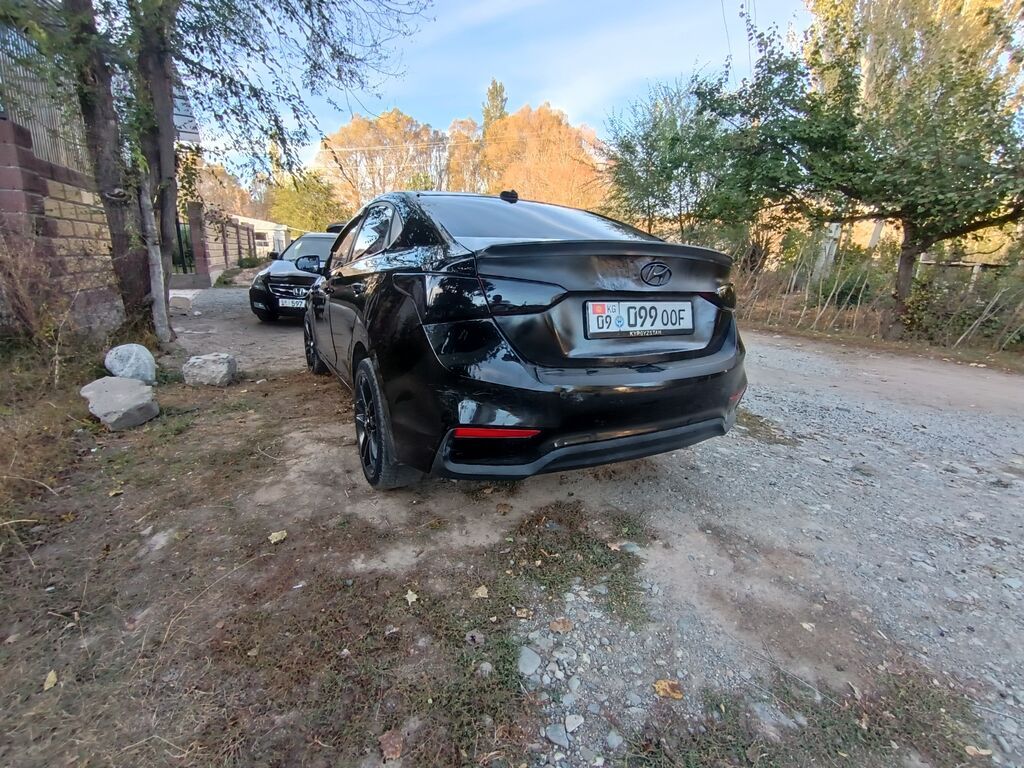 Hyundai Accent: 2017 г., 1.6 л, Механика, Бензин, Седан: фото 4
