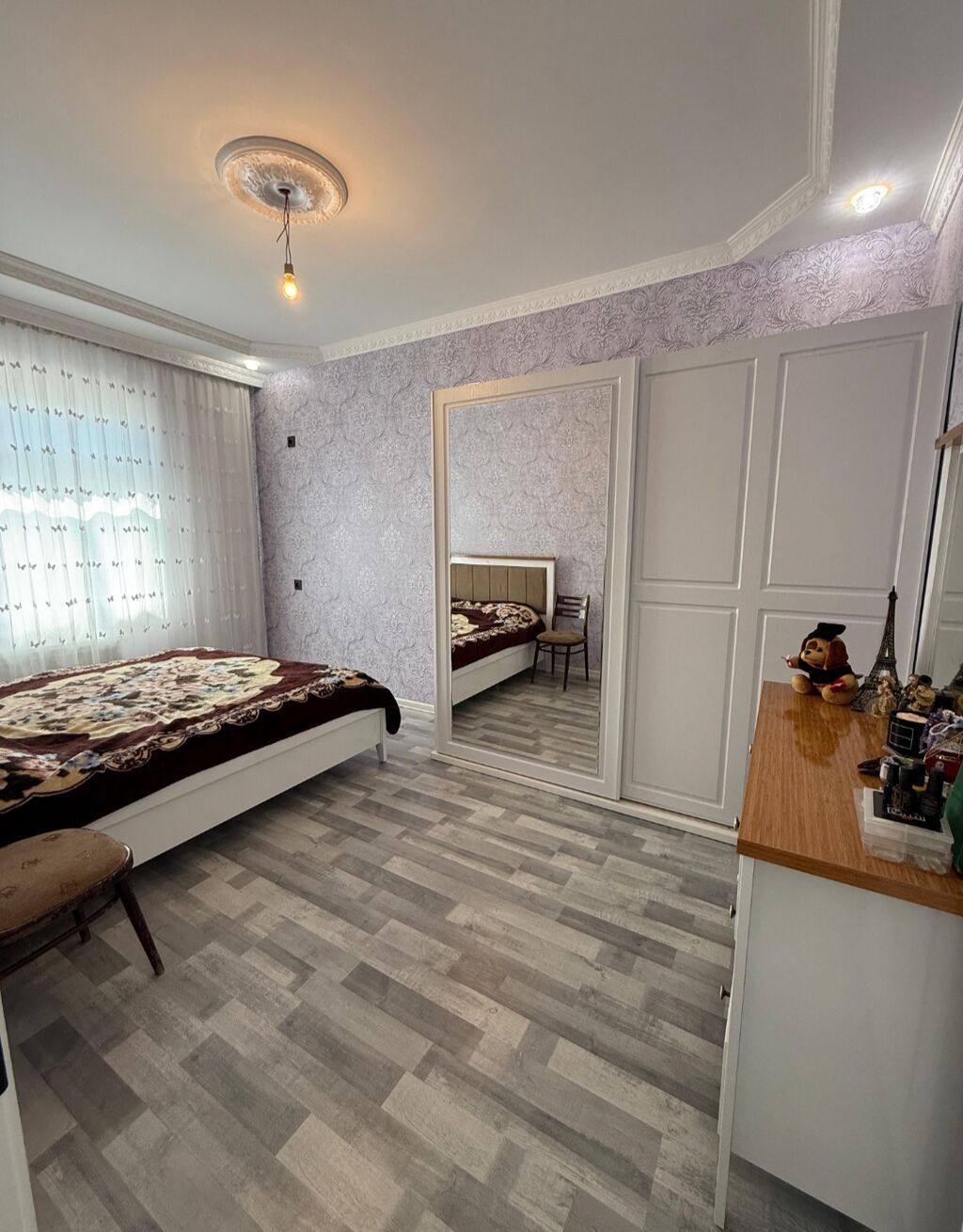 Mebel və texnika ilə tam təchiz olunmuş 4otaqlı iki mərtəbə kalidor