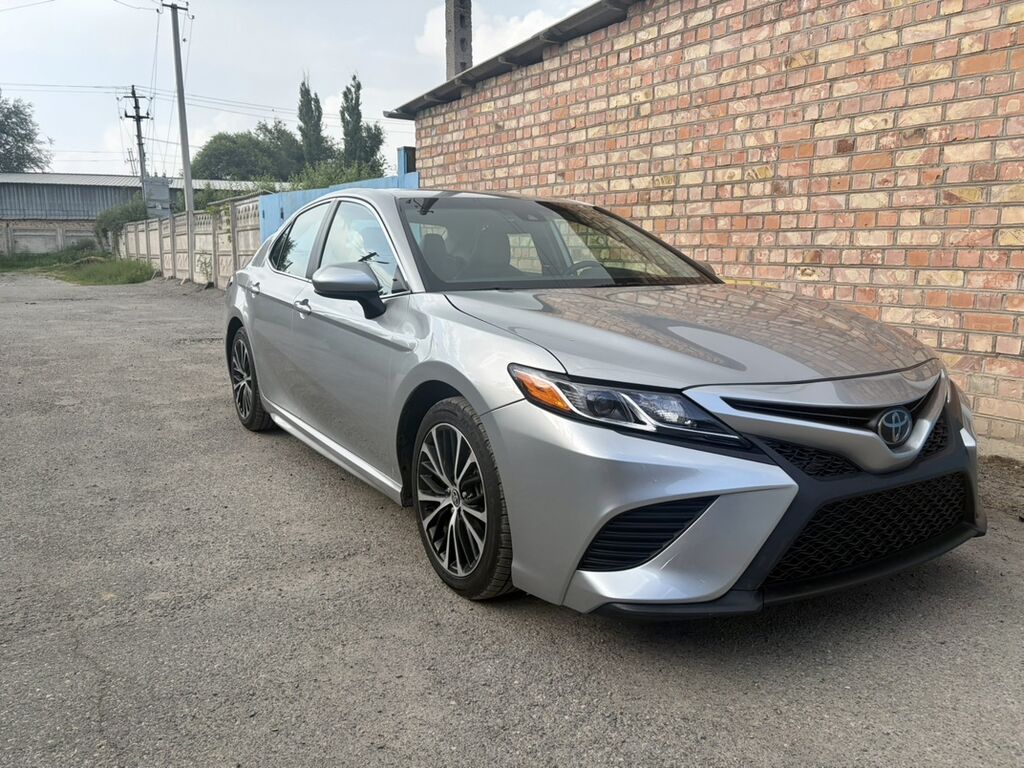 Toyota Camry: 2020 г., 2.5 л, Автомат, Бензин, Седан: фото 1
