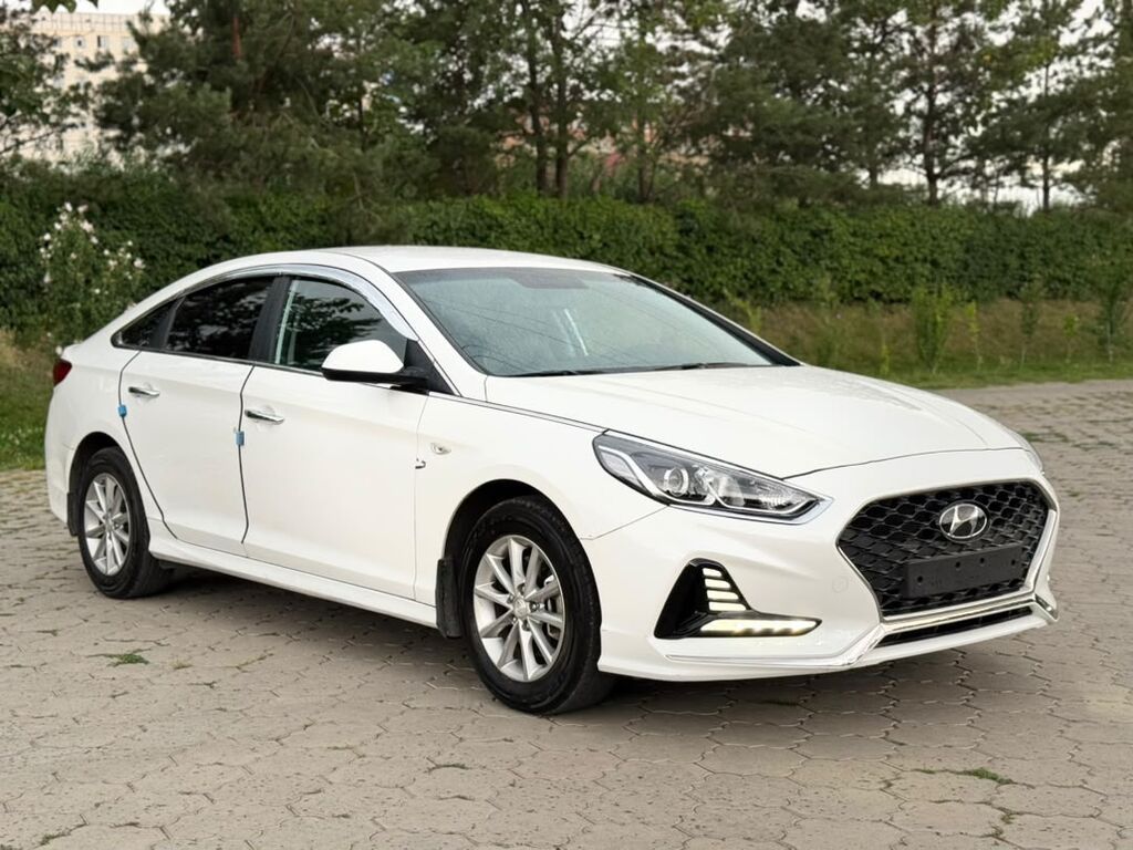 Hyundai Sonata: 2021 г., 2 л, Автомат, Бензин, Седан: фото 1
