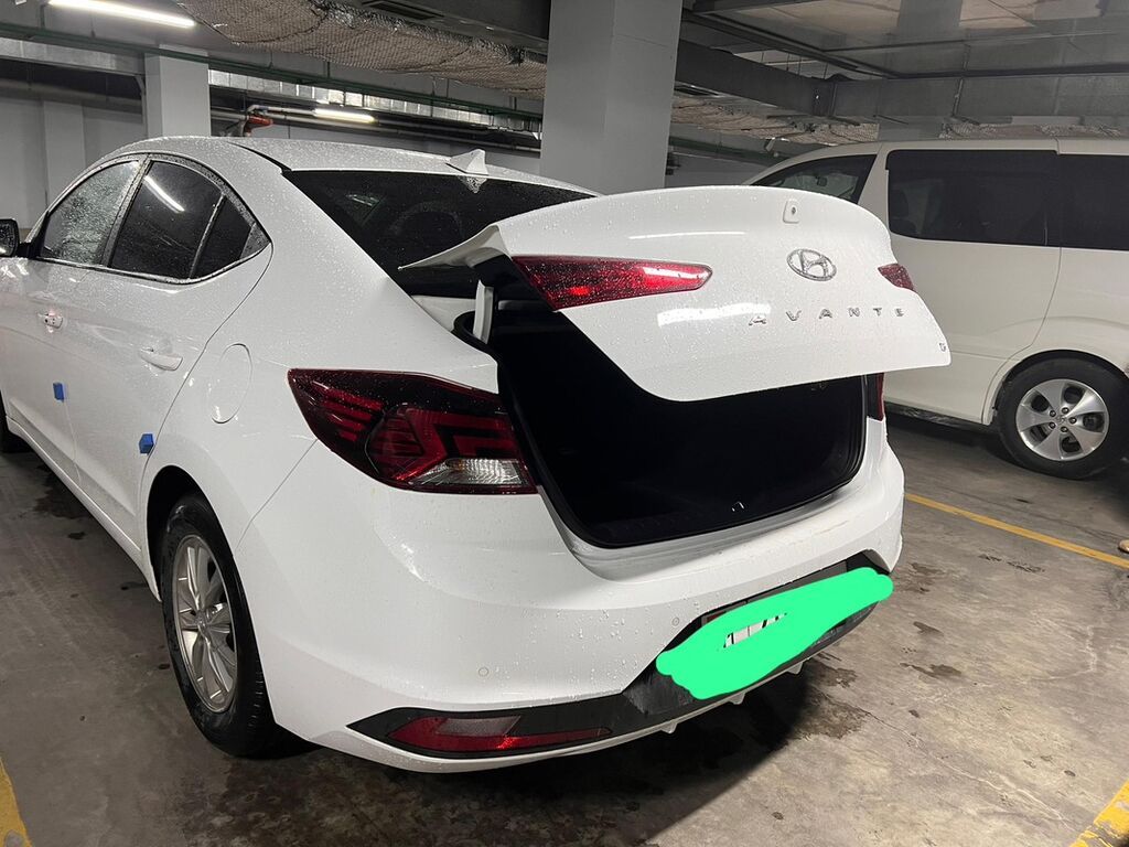 Hyundai Avante: 2019 г., 1.6 л, Автомат, Бензин, Седан: фото 3