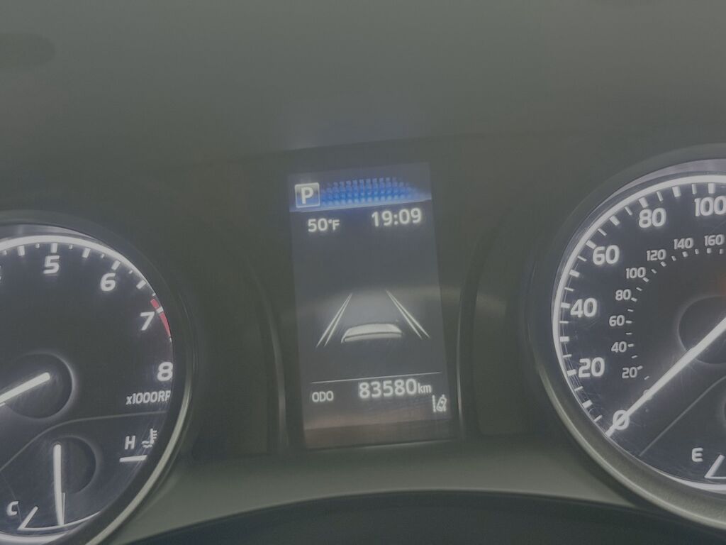 Toyota Camry: 2022 г., 2.5 л, Автомат, Бензин, Седан: фото 6