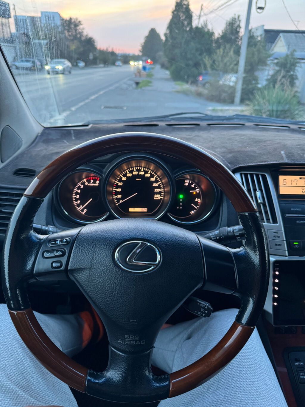 Lexus RX: 2005 г., 3 л, Типтроник, Газ, Внедорожник: фото 8