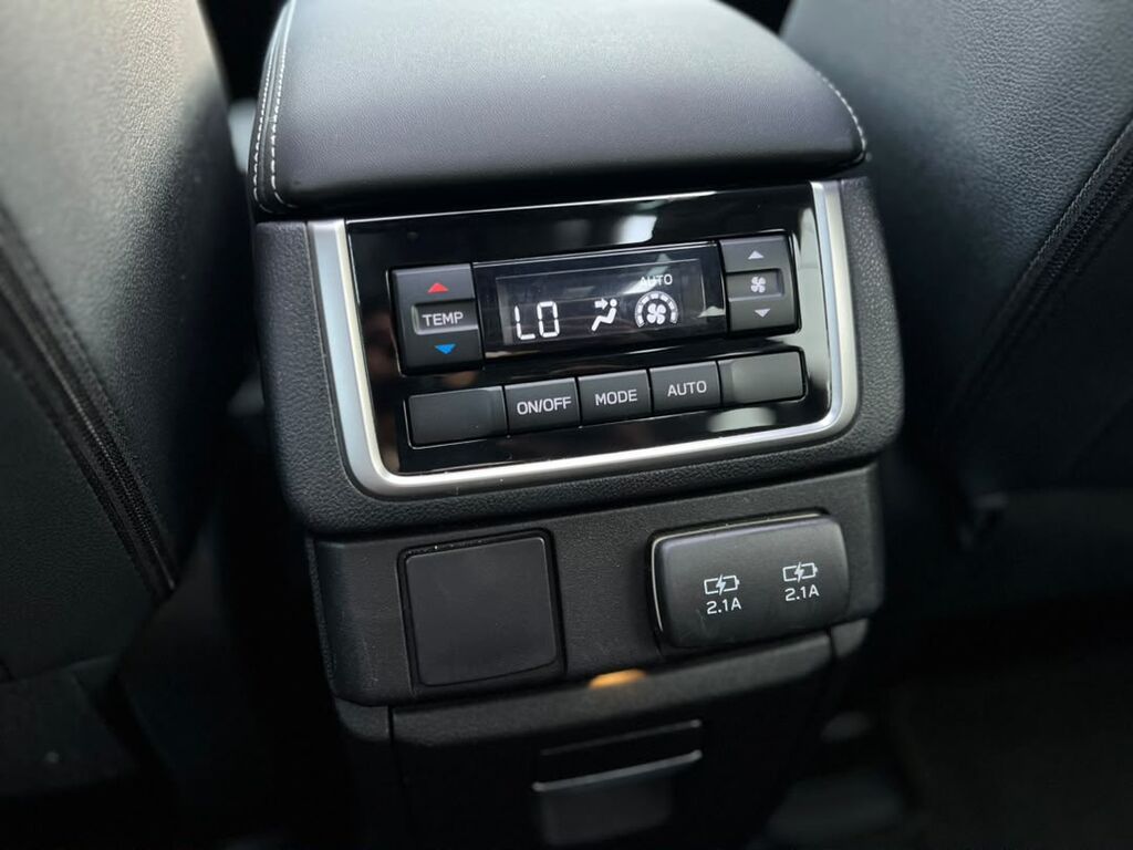 Subaru Ascent: 2022 г., 2.4 л, Автомат, Бензин, Кроссовер: фото 6