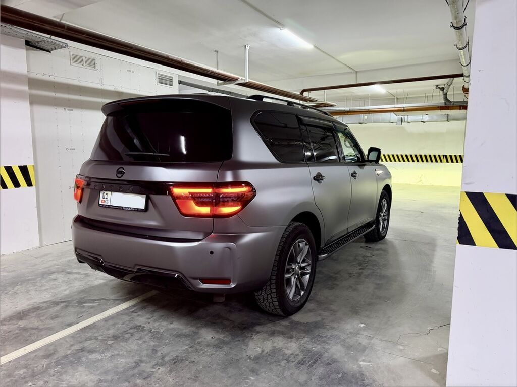 Nissan Patrol: 2010 г., 5.6 л, Автомат, Бензин, Внедорожник: фото 6
