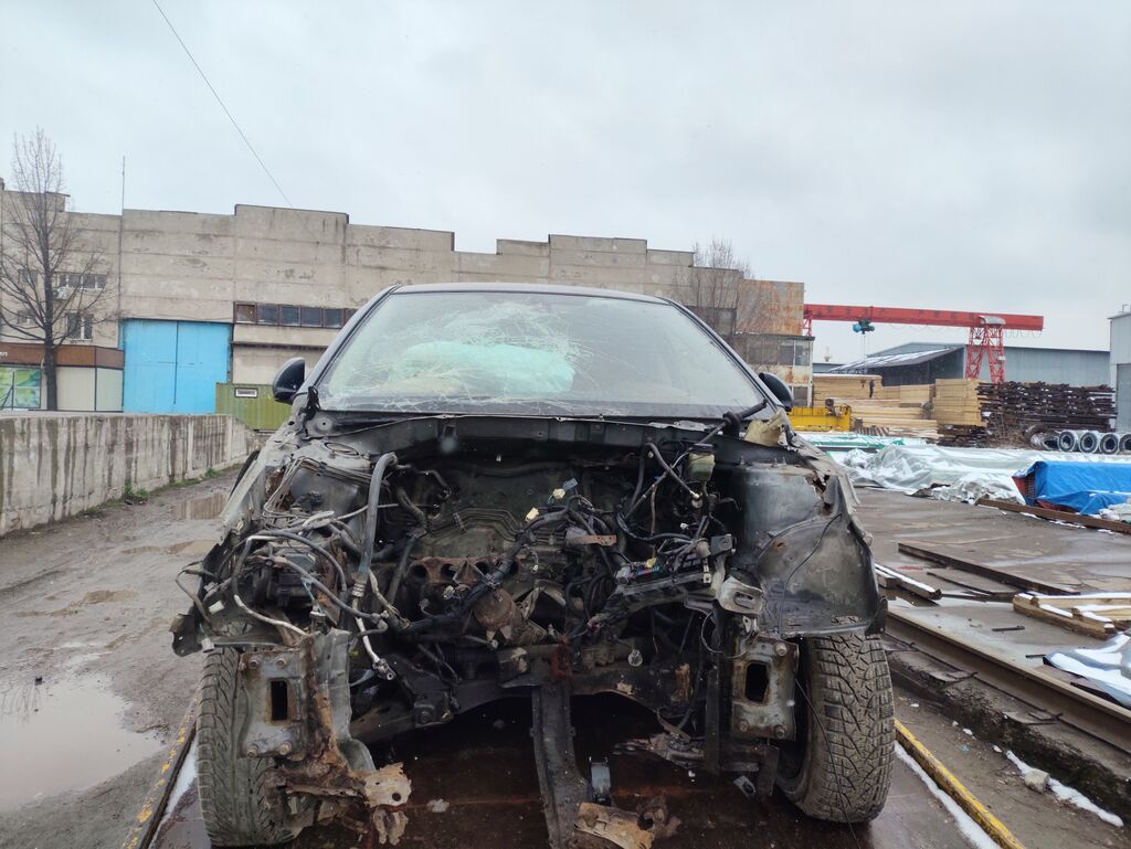 Toyota Corolla (E120) седан — продаются запчасти по разбору Модель и: фото 2
