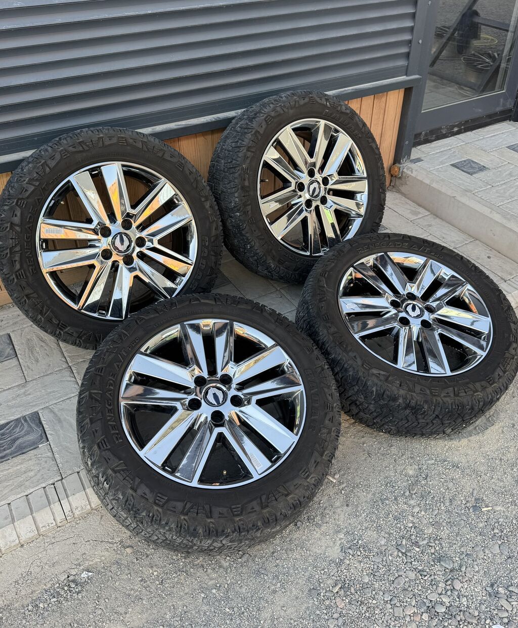 Колеса в сборе 265 / 50 / R 20, Всесезонная, Б/у, Комплект, Внедорожные (АТ/МТ), отверстий - 5: фото 3