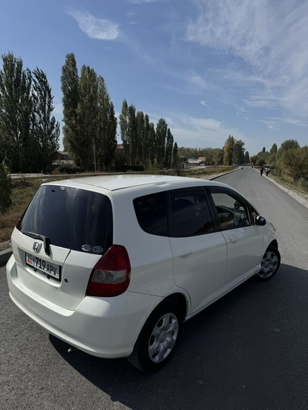 Honda Fit: 2002 г., 1.3 л, Хэтчбэк: фото 5
