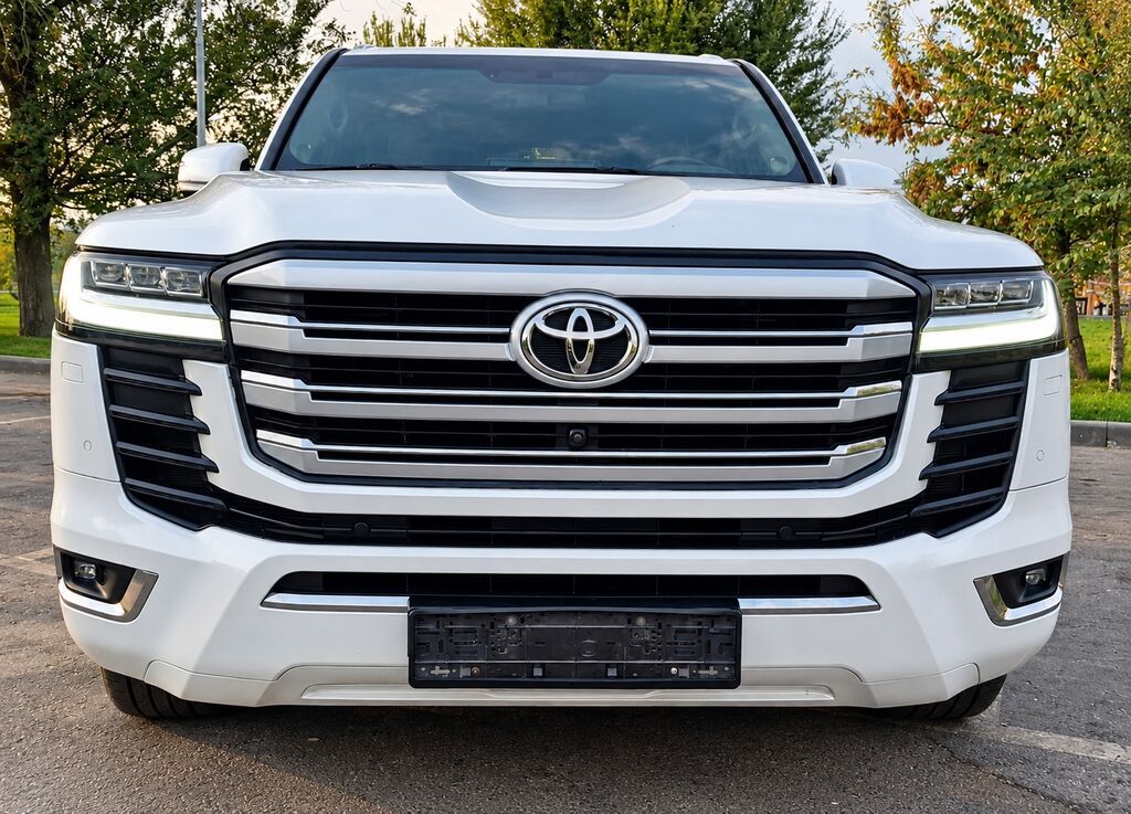 Toyota Land Cruiser: 2022 г., 3.5 л, Автомат, Бензин, Внедорожник: фото 3