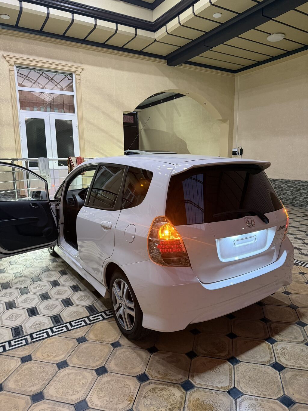 Honda Jazz: 2007 г., 1.4 л, Вариатор, Бензин, Седан: фото 5