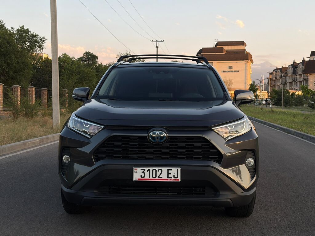 Toyota RAV4: 2020 г., 2.5 л, Автомат, Гибрид, Кроссовер: фото 6