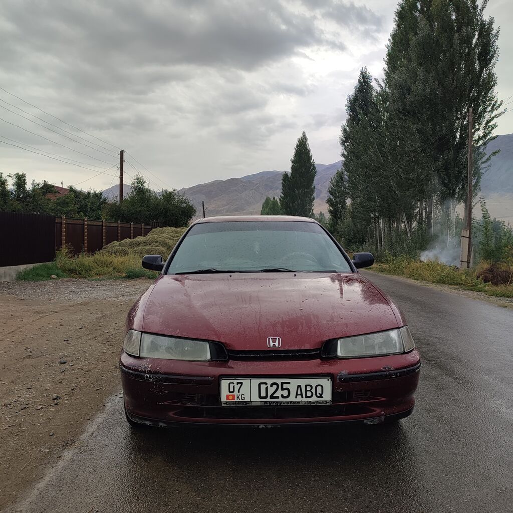 Honda Accord: 1994 г., 2 л, Механика, Бензин, Седан: фото 2