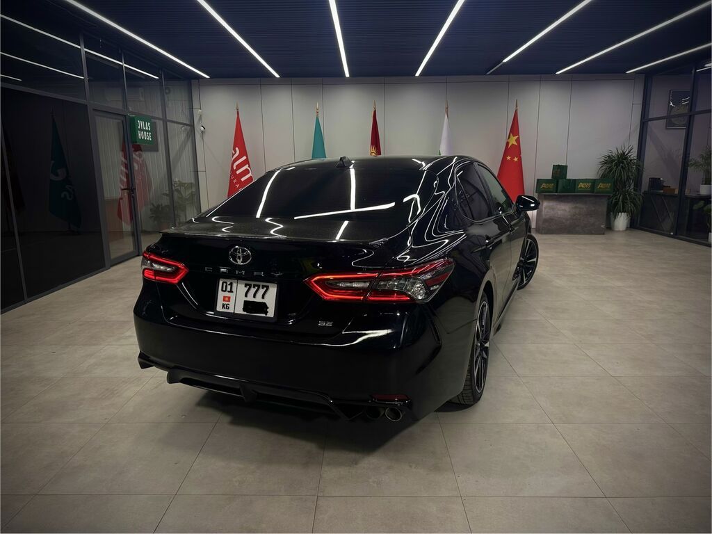 Toyota Camry: 2018 г., 2.5 л, Автомат, Бензин, Седан: фото 3