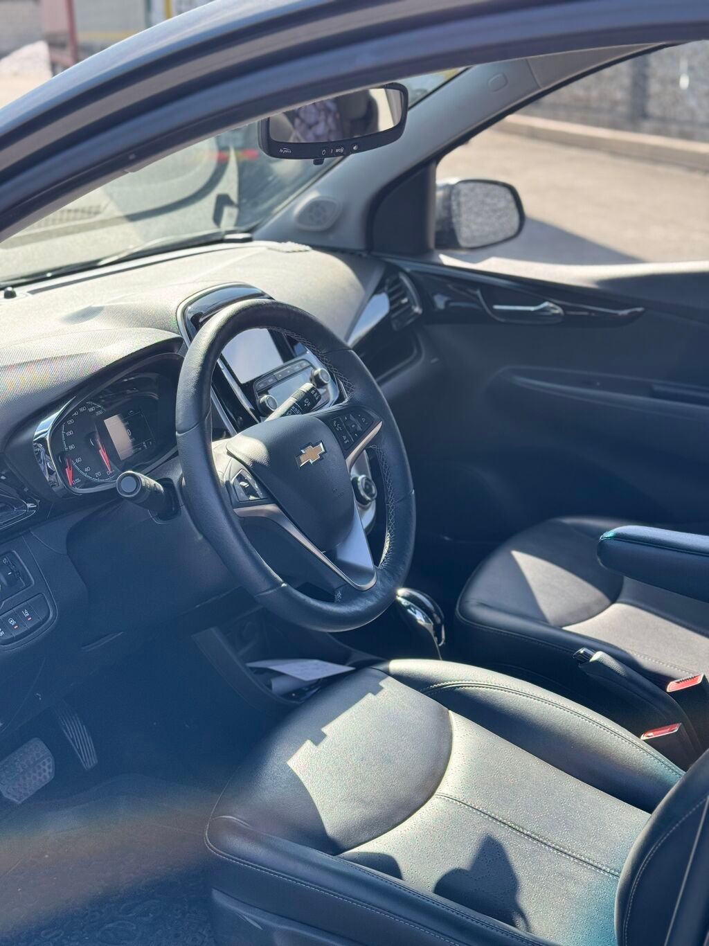 Chevrolet Spark: 2018 г., 1 л, Вариатор, Бензин, Хэтчбэк: фото 6