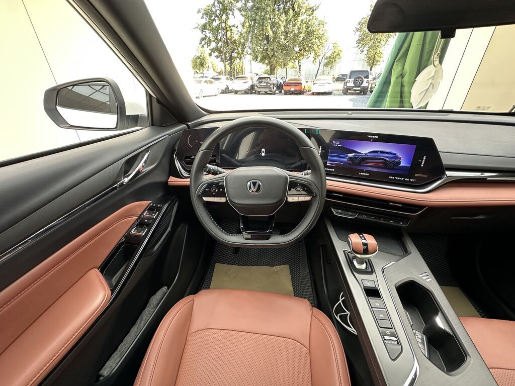 Changan X5 Plus: 2025 г., 1.5 л, Робот, Бензин, Кроссовер: фото 6