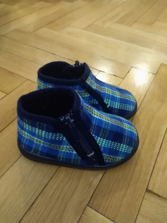 Dečije Cipele i Čizme: Patofne br 20, (ug 12cm) na lalafo.rs Patofne br 20, (ug 12cm) - Nis