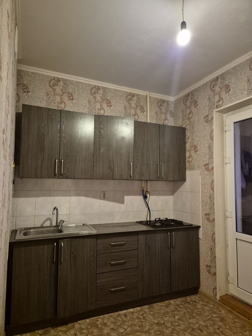 Сдаётся 1кв 106 серия 3/9в 12мкр с частичн.мебелью и быт.техникой на: фото 5