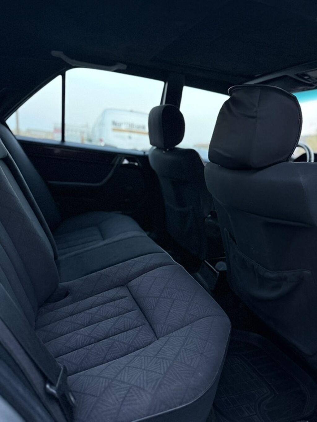 Mercedes-Benz W124: 1994 г., 3.2 л, Автомат, Бензин, Седан: фото 8