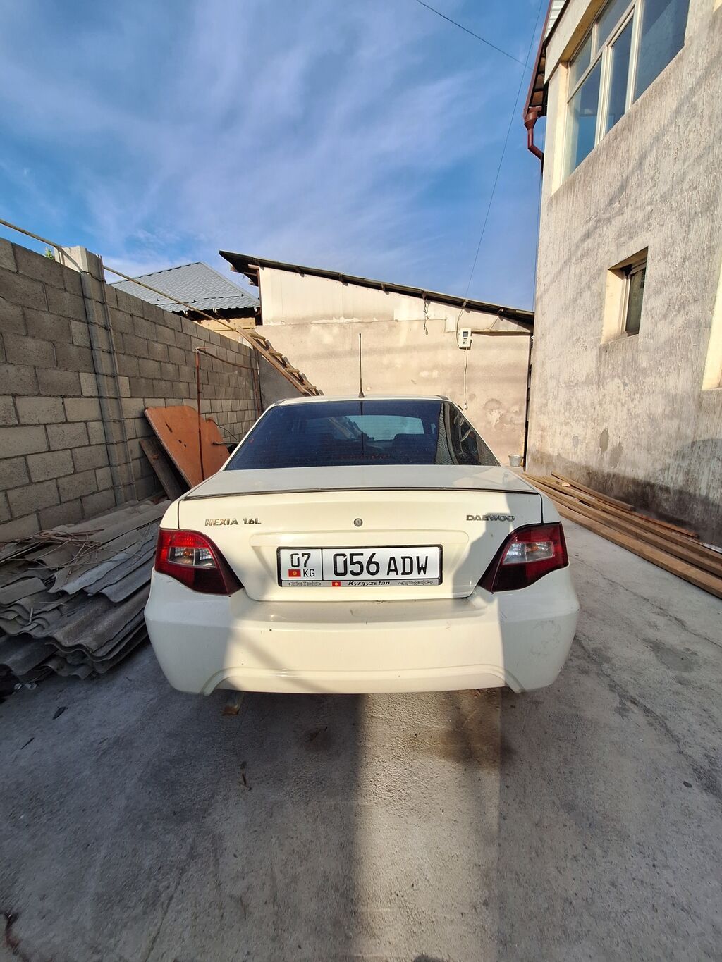 Daewoo Nexia: 2012 г., 1.6 л, Механика, Бензин, Седан: фото 3
